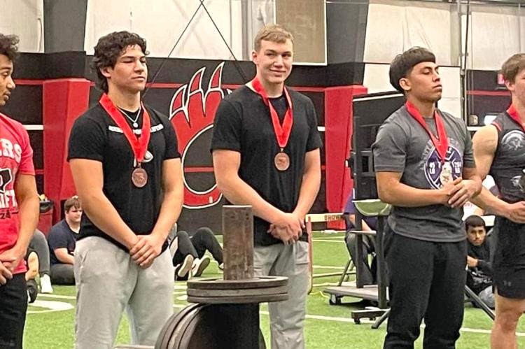 Canadian High School power-lifter Carson Thompson