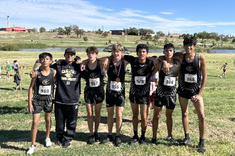 Wildcat Varsity XC team