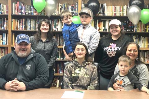 Higgins Lady Coyote Cora Watson signs with Clarendon College
