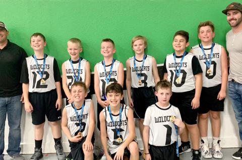 3rd- and 4th-grade basketball team