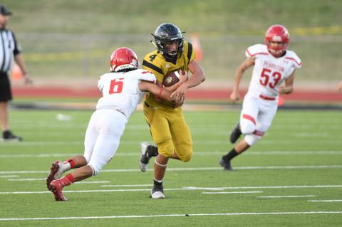 Kaden Crooks (No. 4) had 14 rushes for 101 yards and two TDs against the Rangers