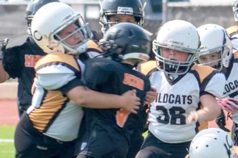 Junior Wildcats Easton Schafer and Hollis Poe