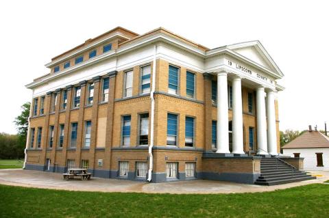 Lipscomb County Courthouse