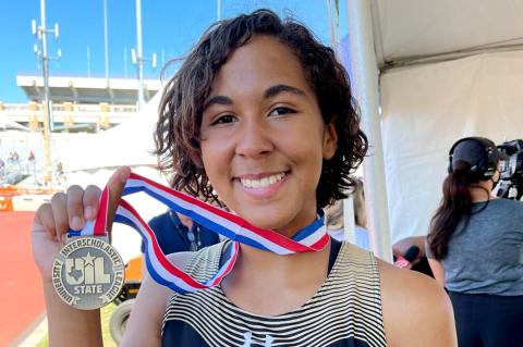 Mattie Boyd, bronze in discus