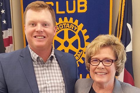 Canadian President John Haley and District Governor Brenda DeBons