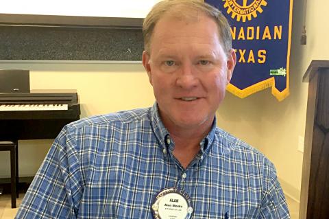 Rotarian Alan Meeks