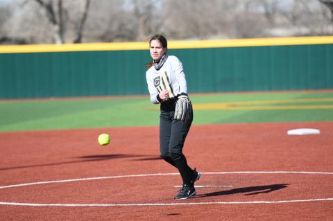 Lady Cat pitcher Leah Moreno