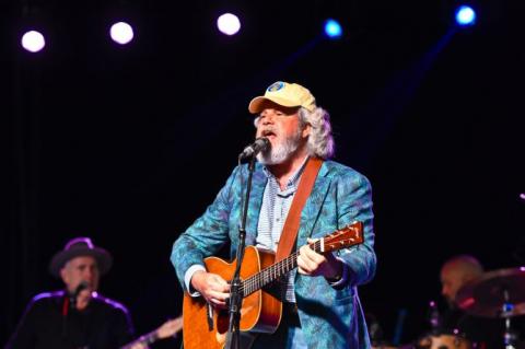 photo of Robert Earl Keen by Laurie Ezzell Brown