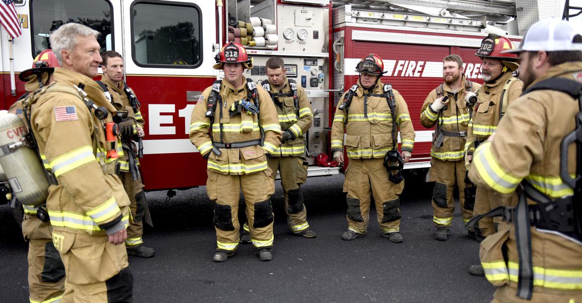 Canadian firefighters gather before first Climb to Remember in 2020
